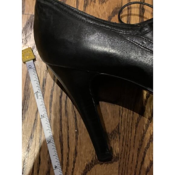 Nine West Black Oxford Tie Up Heels – Women’s Size 9 – Barely Worn - Picture 4 of 6